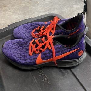 Used Clemson Nike running shoes, size 11